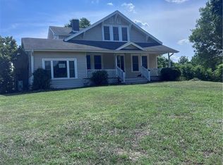 4470 Burton Rd, Thomasville, NC 27360
