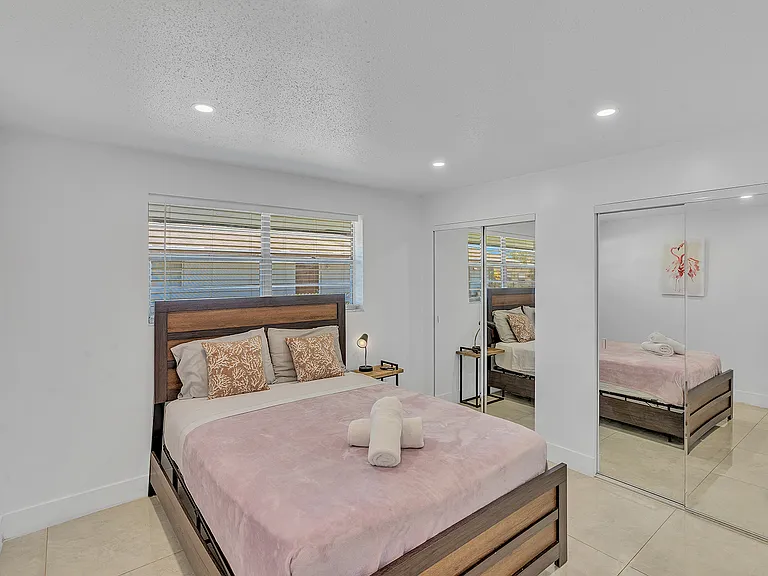 2121 McKinley St #2 — Photo 10