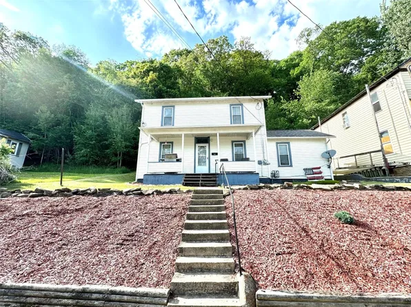502 Pacific St, Franklin, PA 16323