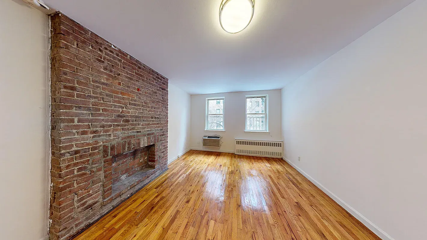 118 East 92nd Street — Photo 1