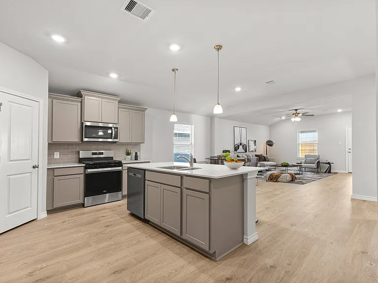 1220 Canton Dr — Photo 7