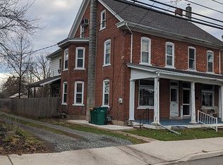 733 Main St, Pennsburg, PA 18073