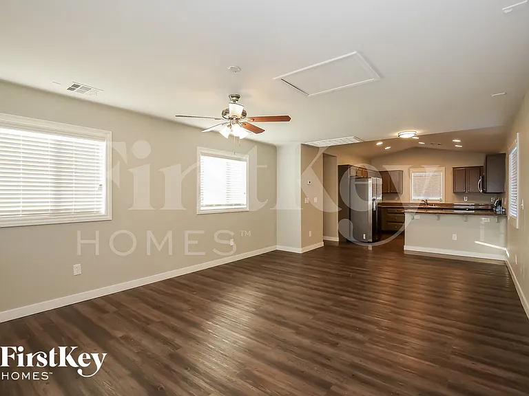 3552 Carisbrook Dr — Photo 5