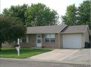 409 Douglas Ave, Mascoutah, IL 62258