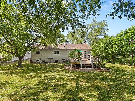 5th image of 543 Westfield Ln