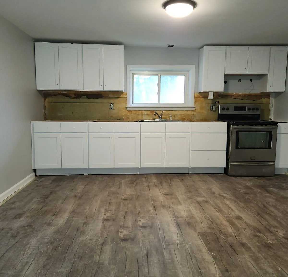 3 bed, 1300 sqft, $2,099 — Photo 4
