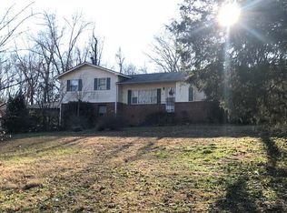 142 Pine Ridge Rd, Harriman, TN 37748