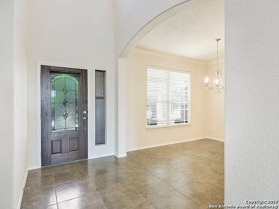 4th image of 401 Prickly Pear Dr