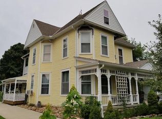 408 N 2nd St, Savannah, MO 64485