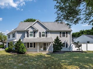 14 Blake Rd, Braintree, MA 02184