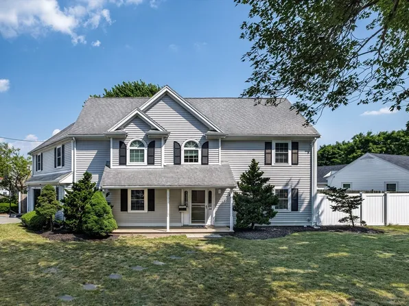 14 Blake Rd, Braintree, MA 02184