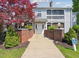 620 Curzon Ct APT 103, Howell, MI 48843