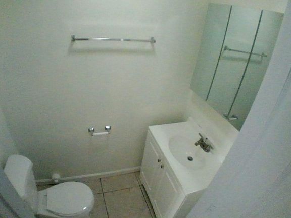 5th image of 1412 E 109th St