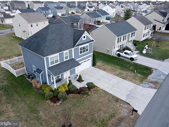 5th image of 89 Betts Way