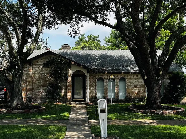 10715 Sagegreen Dr, Houston, TX 77089