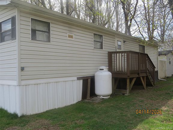 2nd image of 723 Beekman Road #41