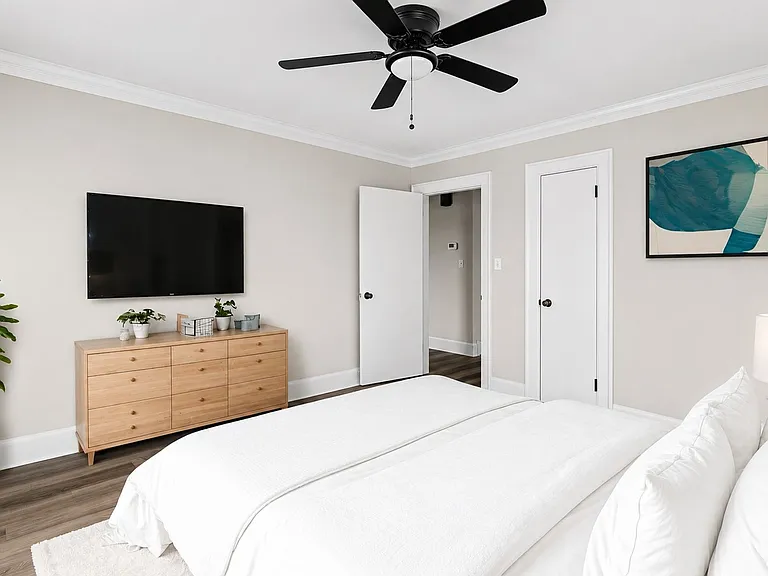 4200 Dartmouth St — Photo 15