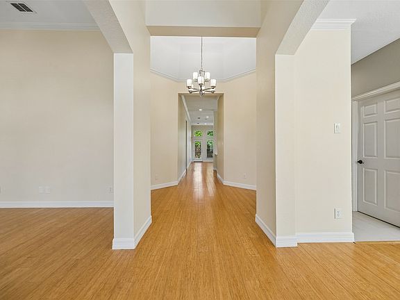 3rd image of 5713 Charleston Dr
