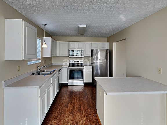 4th image of 7833 Merdon Dr
