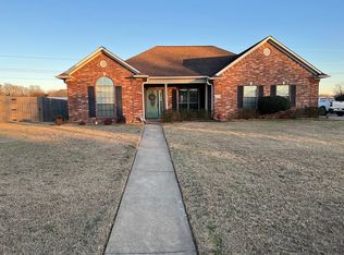 8 Bridlewood Dr, Texarkana, TX 75503