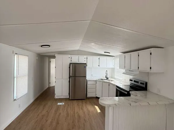 521 Taylor St, West Columbia, SC 29169