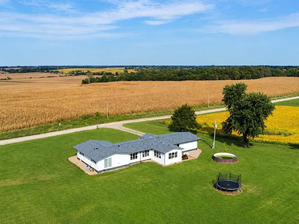 28225 Napa St, Ewing, MO 63440