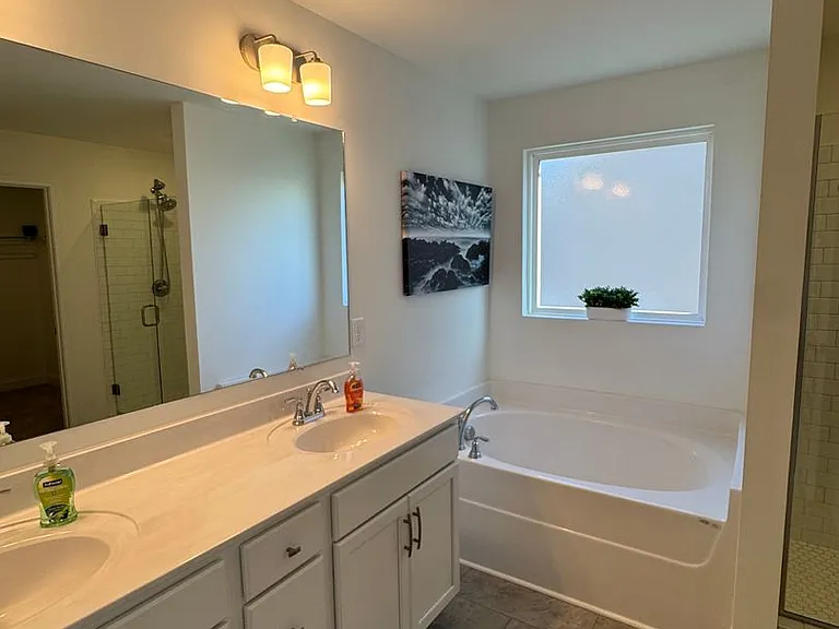 2104 Creekland View Blvd — Photo 13