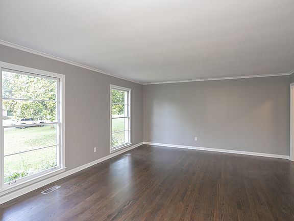 5th image of 1214 Toddington Dr