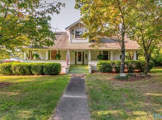 2004 Vestavia Dr SW, Decatur, AL 35603