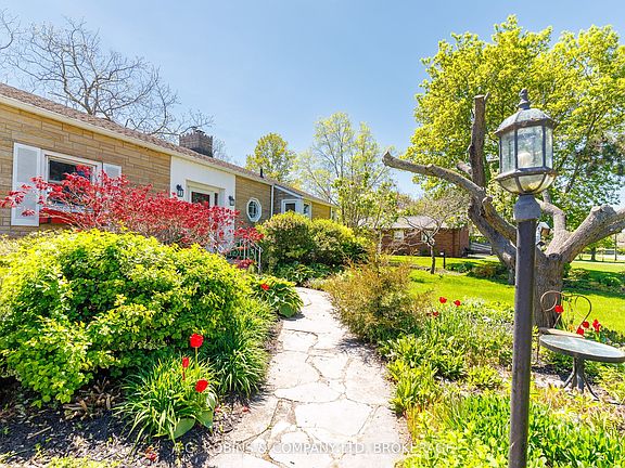 3rd image of 10773 Lakeshore Rd