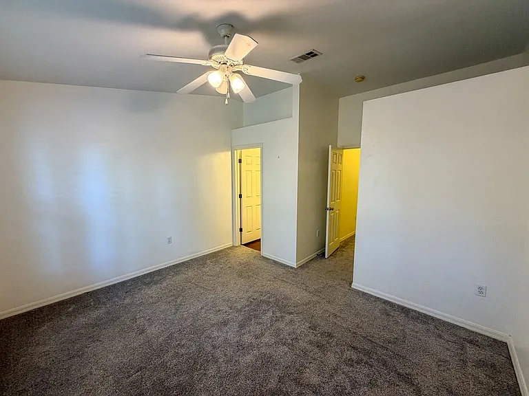 3521 SW 30th Way #105 — Photo 14