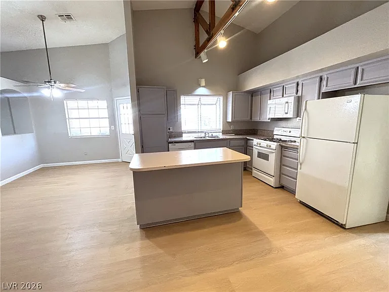 2309 Florissant Dr — Photo 4