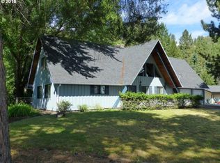 476 Modelaire Dr, La Grande, OR 97850