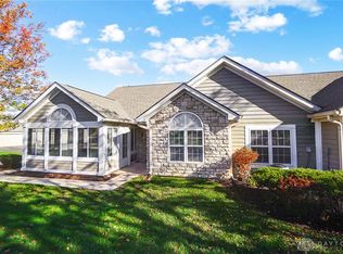132 Edinburgh Village Dr, Dayton, OH 45458
