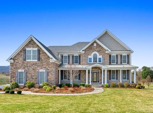 99 Pembroke Ter, Glastonbury, CT 06033