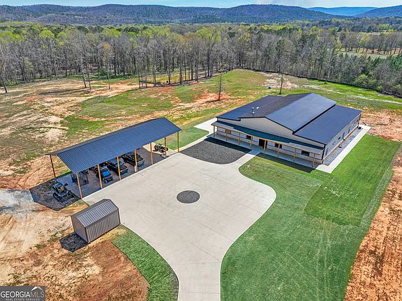 2nd image of 3873 Cove Rd