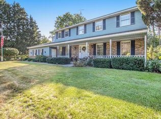 16250 Red Pine Ct, Holland, MI 49424