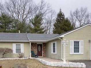 16 Cannonball Dr, Howell, NJ 07731