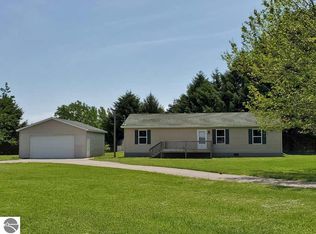 11027 S Wise Rd, Saint Louis, MI 48880