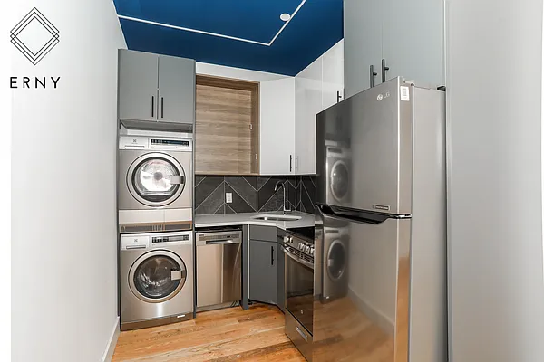 Rented by ERNY LLC | media 15