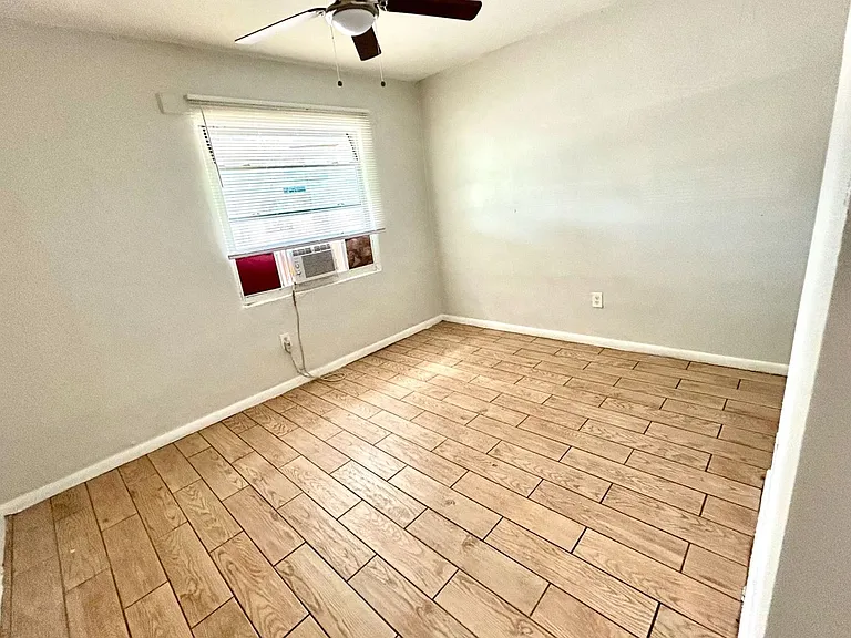 430 N Charles St #2 — Photo 11
