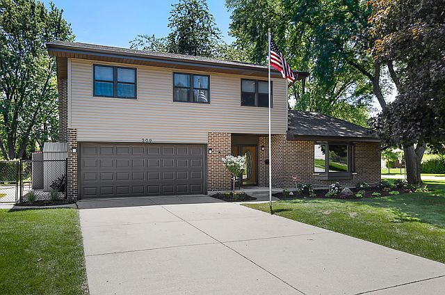 1st image of 309 Ashwood Dr