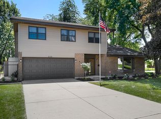 309 Ashwood Dr, Schaumburg, IL 60193