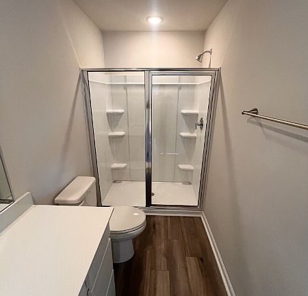 5th image of 610 Curry Ct