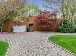 3 Blue Jay Way, East Quogue, NY 11942