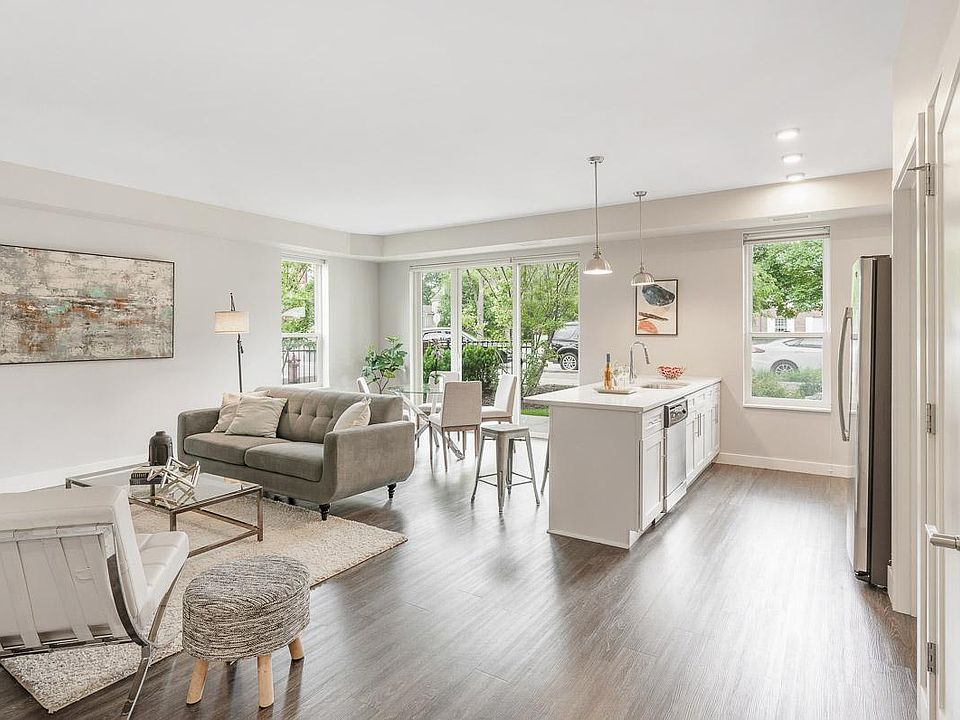 Liberty 101 W Liberty St Barrington, IL Zillow Apartments for