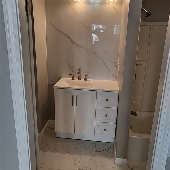 529 Warren St #1 — Photo 20