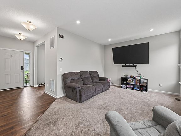 4th image of 7641 Palmgren Ave NE