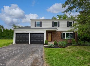 728 Blue Jay Rd, Harrisburg, PA 17111