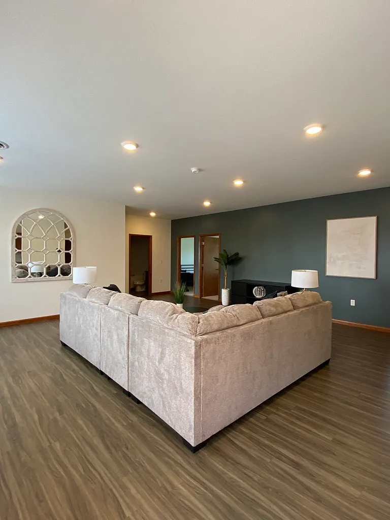941 West 3rd Street - Unit 4 - 1 — Photo 4